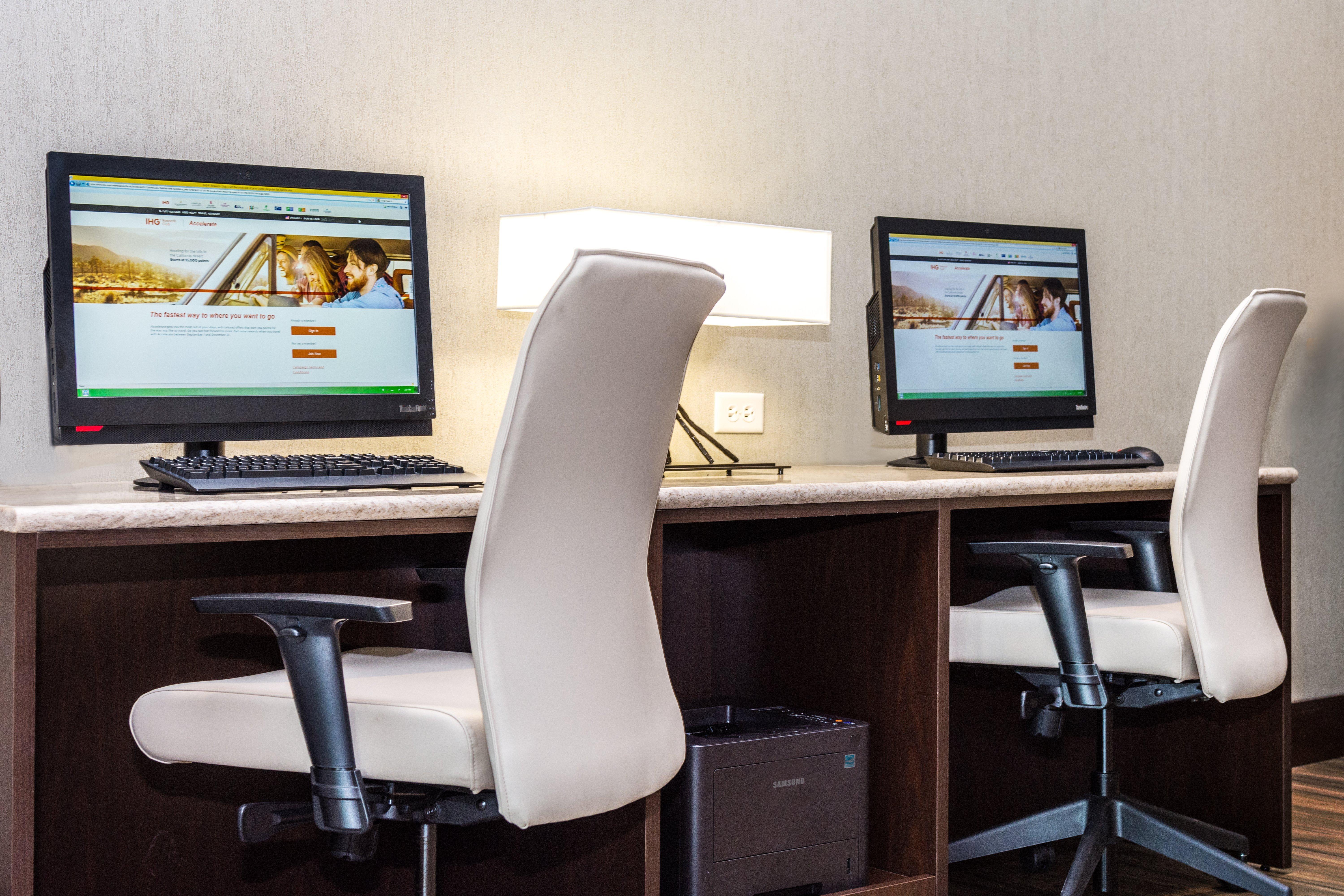 Holiday Inn Lexington - Hamburg By Ihg Exteriér fotografie
