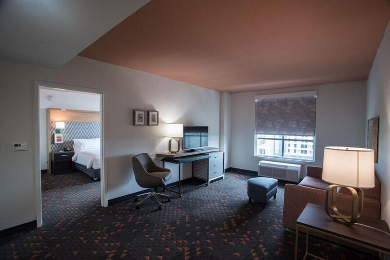 Holiday Inn Lexington - Hamburg By Ihg Exteriér fotografie